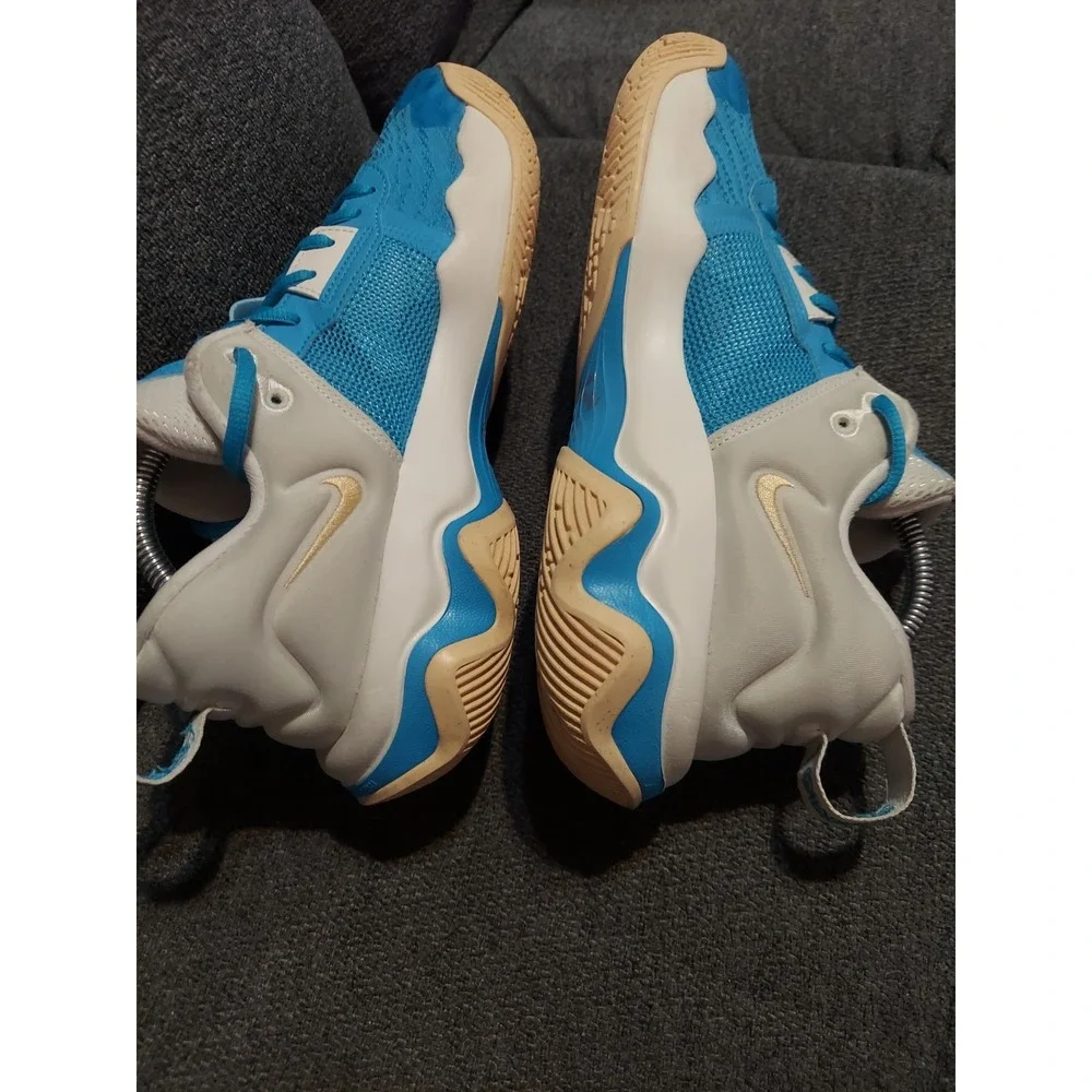 NIKE GIANNIS IMMORTALITY 3 LOW Sz 9 Tennis Shoes Sneakers Athletic Aqua Blue Men